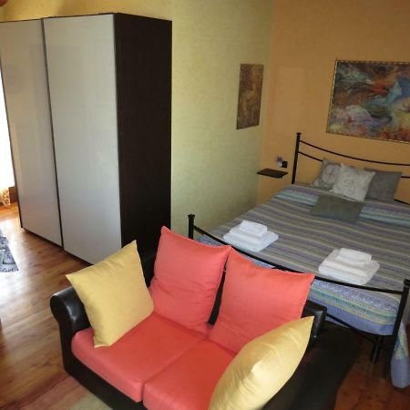 Casa Madonnina Apartment Dossobuono Bagian luar foto